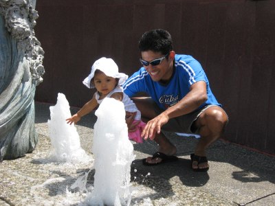 Family fun at the water fountain at Cerritos Library - 24 AUG 2008