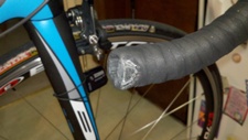 ZIPP carbon handlebars and bar tape shaved - ADM Crashes at Dana Point Grand Prix - 06 May 2012